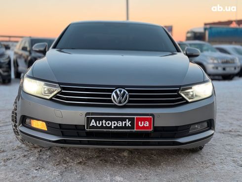 Volkswagen Passat 2016 серый - фото 3