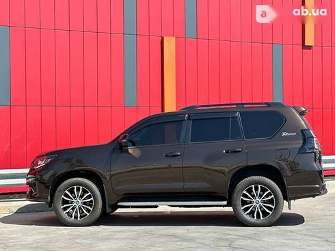 Toyota Land Cruiser Prado 2021 - фото 9