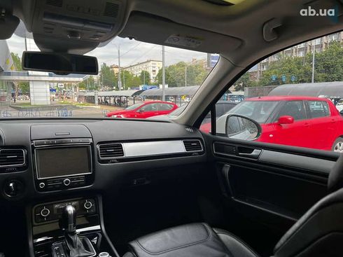 Volkswagen Touareg 2015 - фото 24