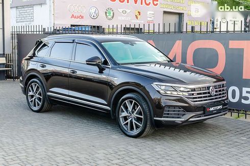 Volkswagen Touareg 2018 - фото 3