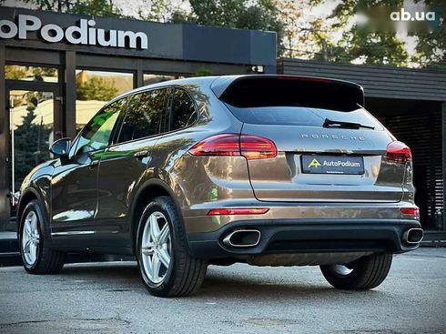 Porsche Cayenne 2016 - фото 17