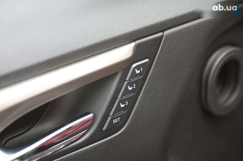 Lexus RX 2017 - фото 21