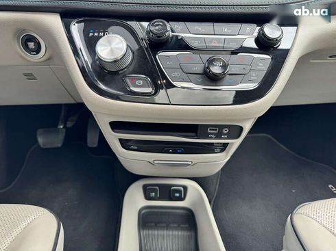 Chrysler Pacifica 2017 - фото 14