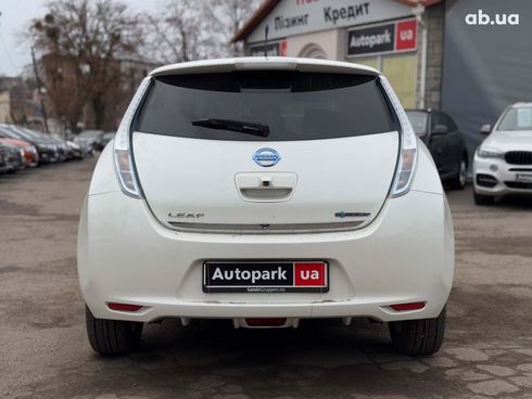 Nissan Leaf 2014 белый - фото 11