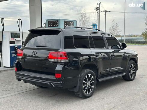 Toyota Land Cruiser 2020 - фото 9