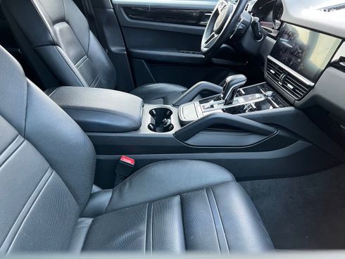 Porsche Cayenne 2021 - фото 15