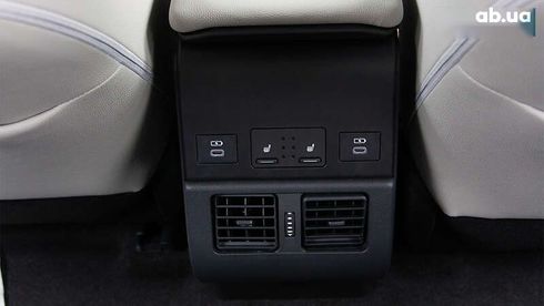 Toyota bZ 2022 - фото 12
