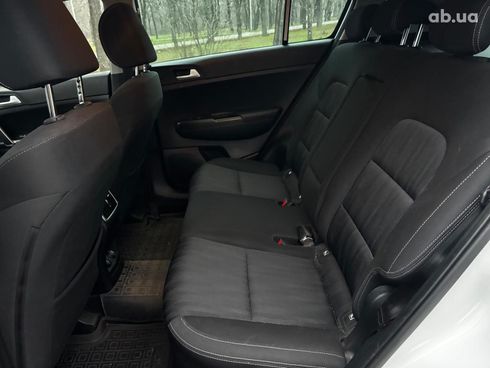 Kia Sportage 2019 белый - фото 15