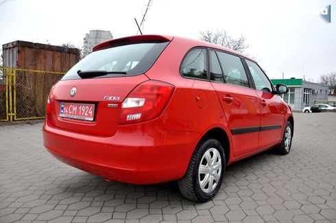 Skoda Fabia 2012 - фото 7