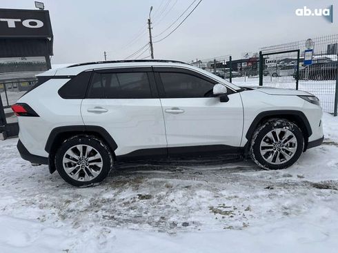 Toyota RAV4 2024 - фото 4