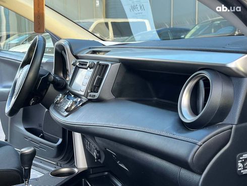 Toyota RAV4 2014 коричневый - фото 10