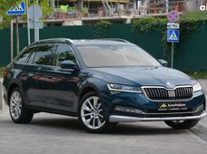 Продажа б/у Skoda Superb 2022 года в Киеве - купить на Автобазаре