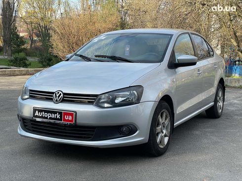 Volkswagen Polo 2012 серый - фото 2