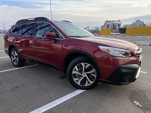 Subaru Outback 2022 вишневый - фото 2