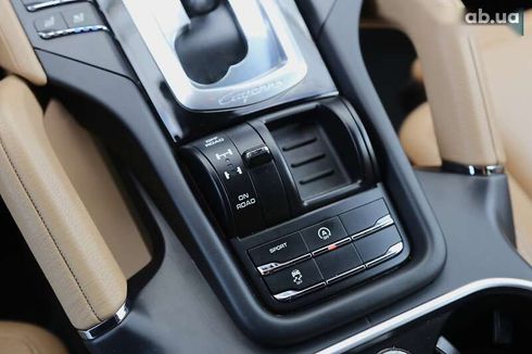 Porsche Cayenne 2017 - фото 23