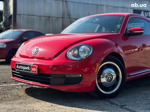 Volkswagen Beetle 2012 красный - фото 2