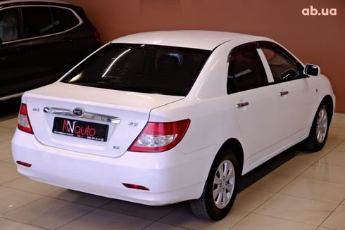 BYD F3 2013 белый - фото 5
