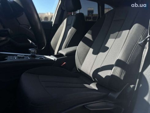 Audi A4 2017 - фото 20