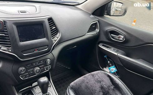 Jeep Cherokee 2018 - фото 12