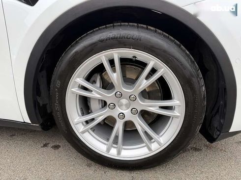 Tesla Model Y 2021 - фото 10