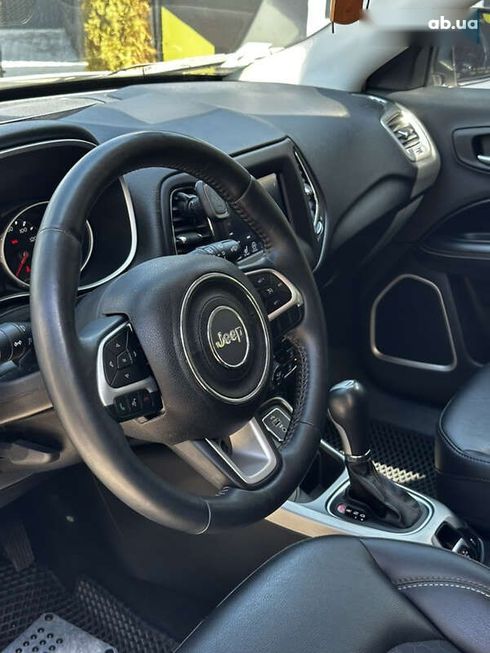 Jeep Compass 2018 - фото 9