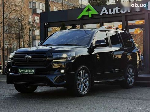 Toyota Land Cruiser 2018 - фото 2