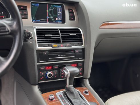 Audi Q7 2013 - фото 11