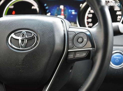 Toyota Camry 2019 - фото 21