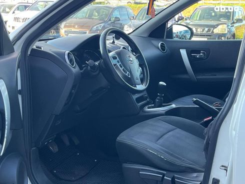 Nissan Qashqai 2010 белый - фото 82