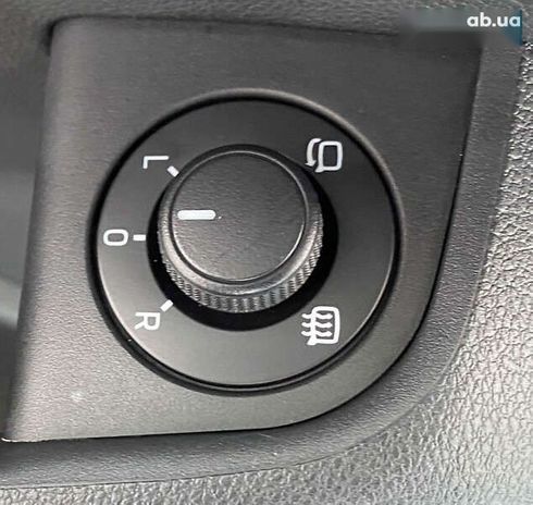 Skoda Octavia 2017 - фото 13