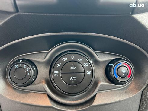 Ford Fiesta 2015 серый - фото 57