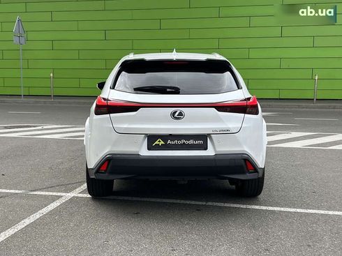 Lexus UX 2021 - фото 10