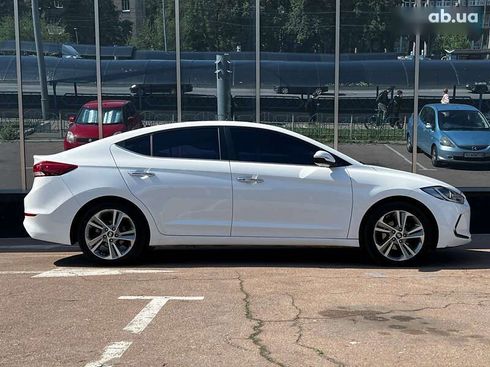 Hyundai Avante 2016 - фото 4