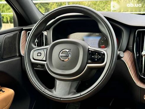 Volvo XC60 2019 - фото 29