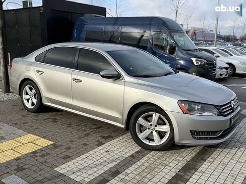 Volkswagen Passat 2011 - фото 3