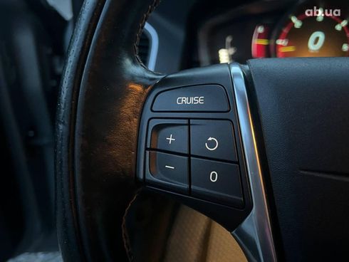 Volvo XC60 2013 серый - фото 22