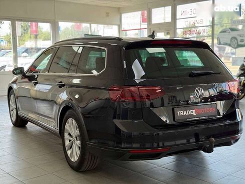 Volkswagen Passat 2019 - фото 8