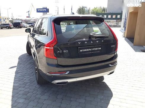 Volvo XC90 2017 - фото 13