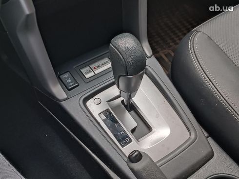 Subaru Forester 2014 серый - фото 23