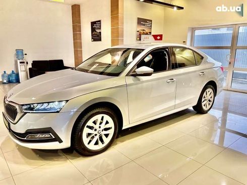 Skoda Octavia 2022 - фото 3