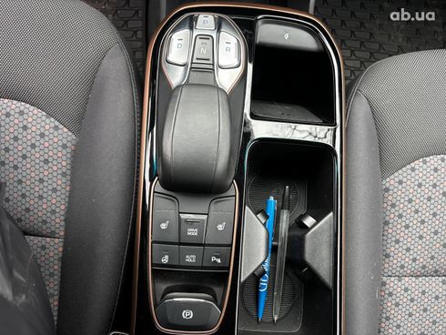 Hyundai Ioniq 2019 синий - фото 24