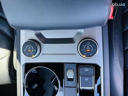 Volkswagen Touareg 2018 - фото 24