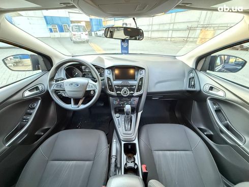 Ford Focus 2017 синий - фото 11