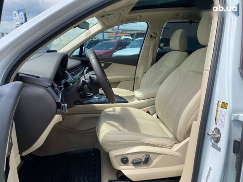 Audi Q7 2017 - фото 24