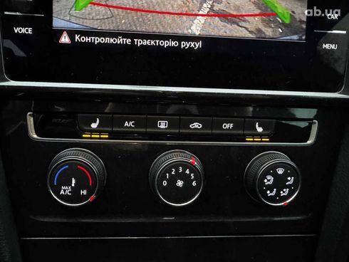 Volkswagen Golf 2019 серый - фото 27
