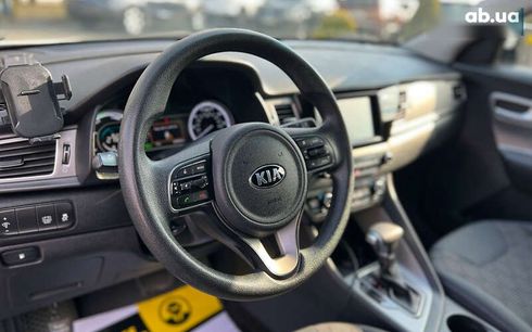 Kia Niro 2017 - фото 17