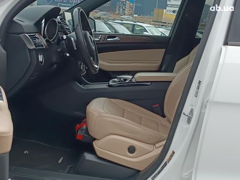 Mercedes-Benz GLS-Класс 2017 белый - фото 25