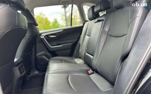 Toyota RAV4 2020 - фото 18