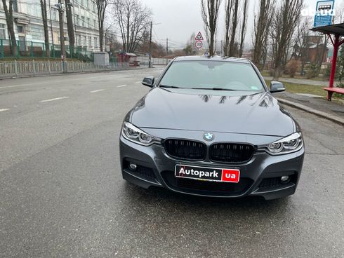 BMW 3 серия 2017 серый - фото 15