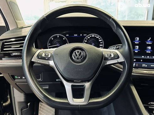 Volkswagen Touareg 2018 - фото 29